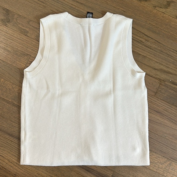 NWOT Express Sweater Vest - Picture 5 of 6